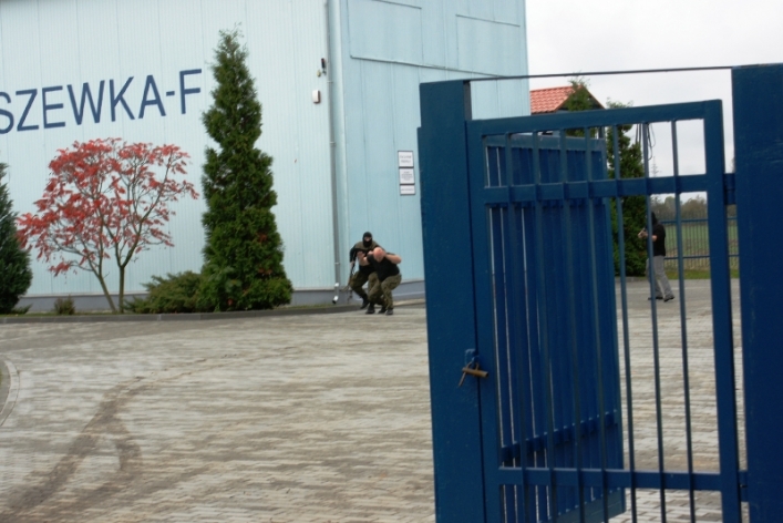 Policja i antyterroryści w akcji. Spokojnie, to tylko ćwiczenia