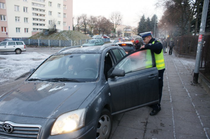 Policja radzi: Na mikołajki podaruj swoim dzieciom bezpieczeństwo