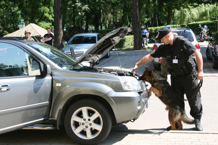 Policja współdziała z 16 PDZ na ANAKONDZIE