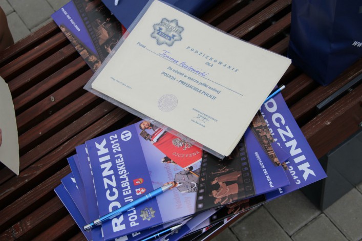 Policjanci gościnni dla swoich piłkarskich przeciwników