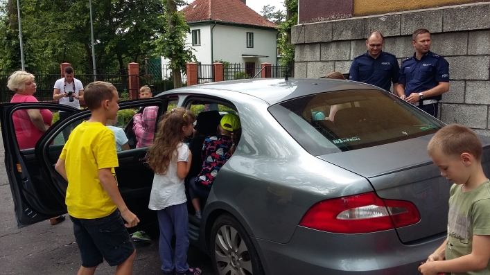 Policjanci na półkoloniach