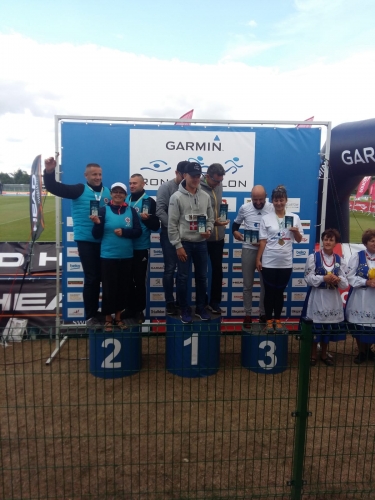 Policjanci z Elbląga zajęli II miejsce w Firmowych Mistrzostwach Sztafet Garmin Iron Triathlon Stężyca 2018!