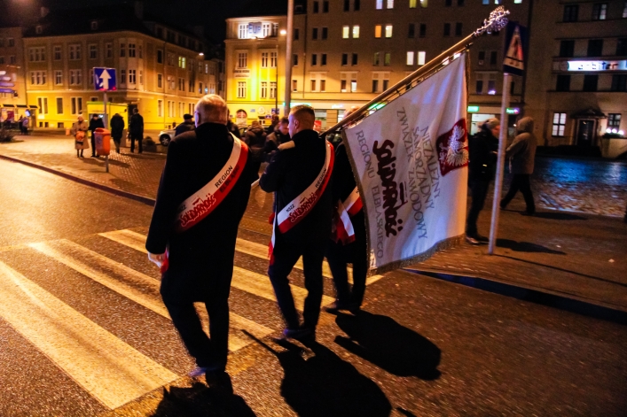 Polityczne przepychanki na ofiarach Grudnia'70