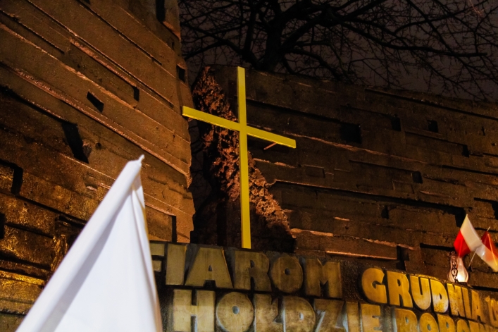 Polityczne przepychanki na ofiarach Grudnia'70