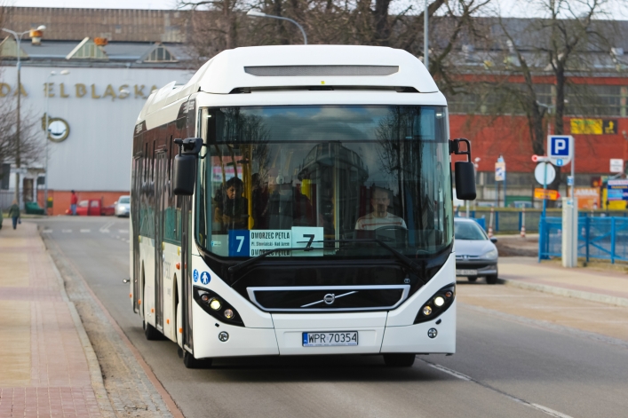 Ponownie autobus hybrydowy przyjechał na testy