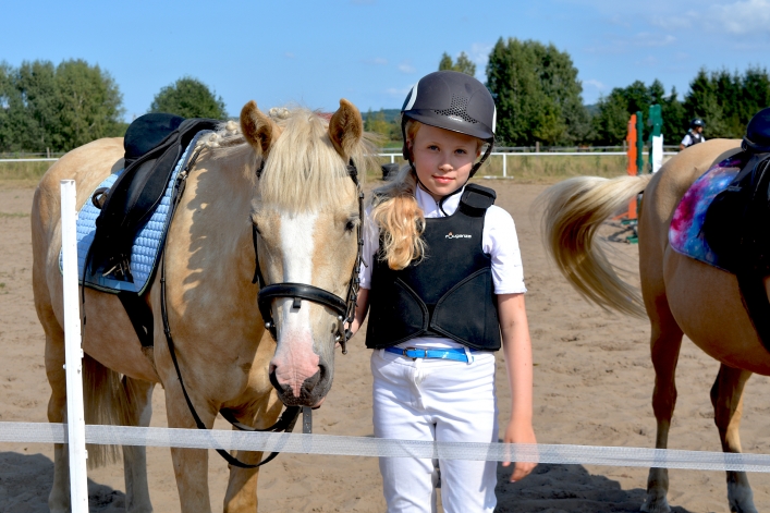 Swietłana Boguska na zawodach Pony Cup 2018 w Stajni Lipnik 