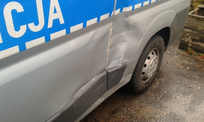 Pościg i strzelanina pod Elblągiem. Są ranni policjanci