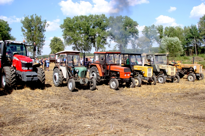 Poseł z okręgu elbląskiego sponsorem niecodziennych wyścigów. Zobacz fotorelację 