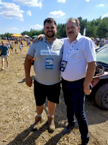Poseł z okręgu elbląskiego sponsorem niecodziennych wyścigów. Zobacz fotorelację 