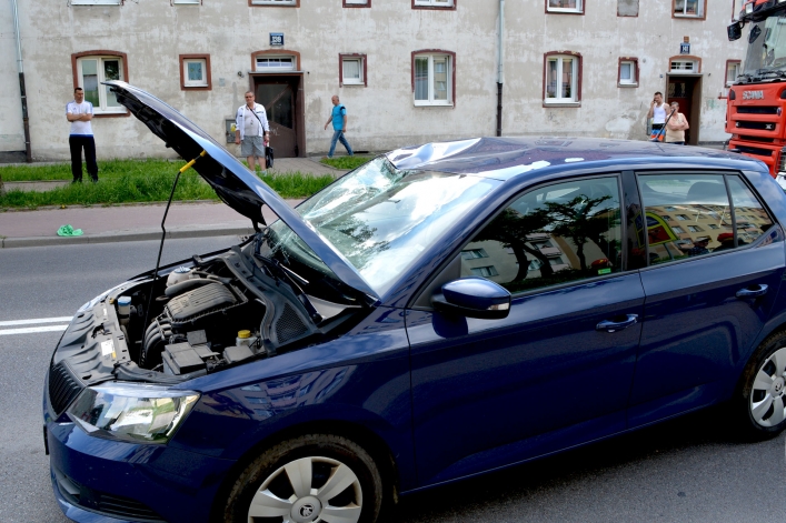 Potrącenie rowerzysty na ul. Robotniczej (+ zdjęcia)