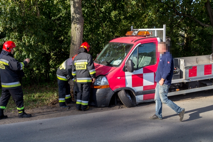 Poważna kolizja czterech pojazdów. Jedna osoba w szpitalu