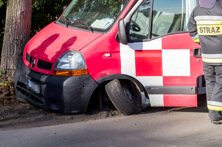 Poważna kolizja czterech pojazdów. Jedna osoba w szpitalu