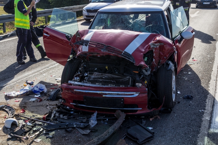 Poważne zderzenie na S22. Dwie ciężko ranne osoby w szpitalu