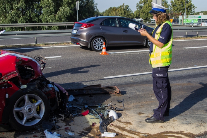 Poważne zderzenie na S22. Dwie ciężko ranne osoby w szpitalu