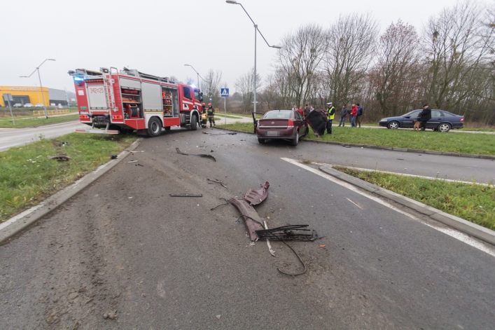 Poważny wypadek na Modrzewinie. Jedna osoba ranna