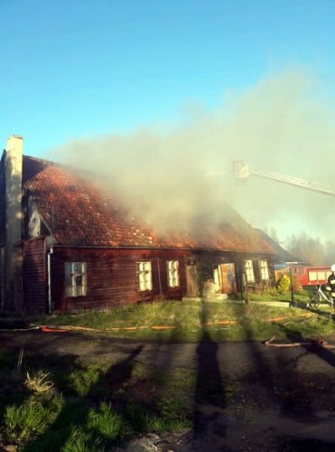 Pożar budynku mieszkalnego, który wcześniej był remizą  