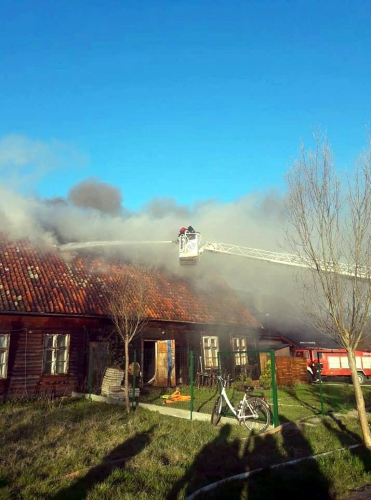 Pożar budynku mieszkalnego, który wcześniej był remizą  