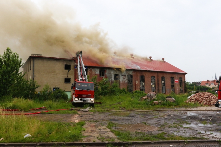 Pożar hali na ul. Grunwaldzkiej