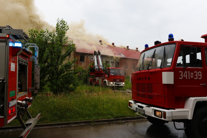 Pożar hali na ul. Grunwaldzkiej