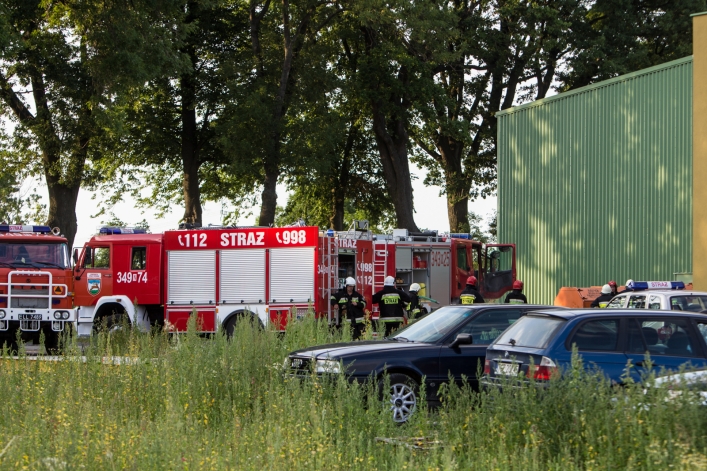 Pożar hali w Pasłęku, która pracowała pomimo zezwoleń