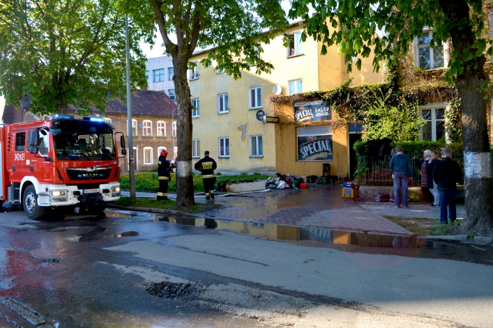 Pożar sklepu monopolowego na ulicy Ogrodowej (+ zdjęcia)