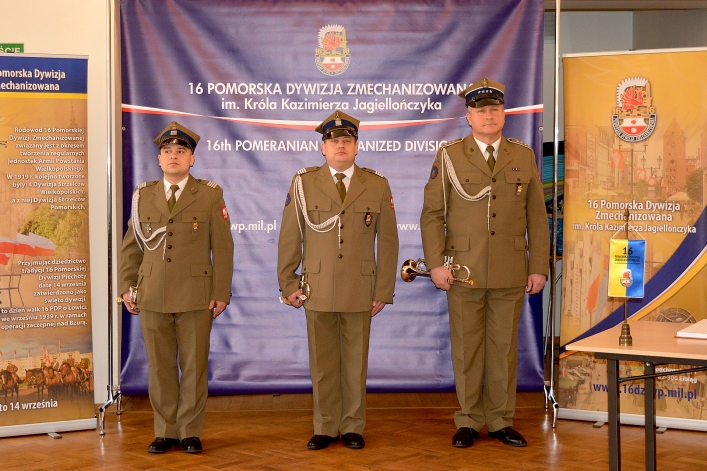 Pożegnanie kpt. Macieja Skrzypczaka. Dowódca elbląskiej orkiestry awansuje (+ zdjęcia) 