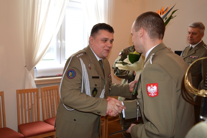 Pożegnanie kpt. Macieja Skrzypczaka. Dowódca elbląskiej orkiestry awansuje (+ zdjęcia) 