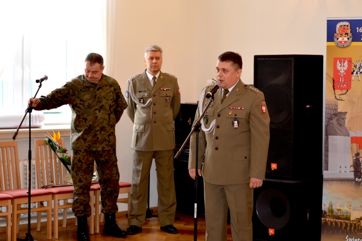 Pożegnanie kpt. Macieja Skrzypczaka. Dowódca elbląskiej orkiestry awansuje (+ zdjęcia) 
