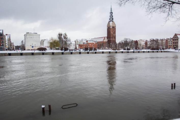 Poziom rzeki Elbląg stale rośnie. Grozi nam zalanie?