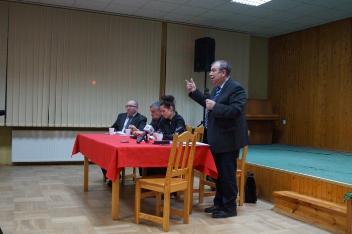 Problemy osiedla Zawada. Prezydent spotkał się z mieszkańcami