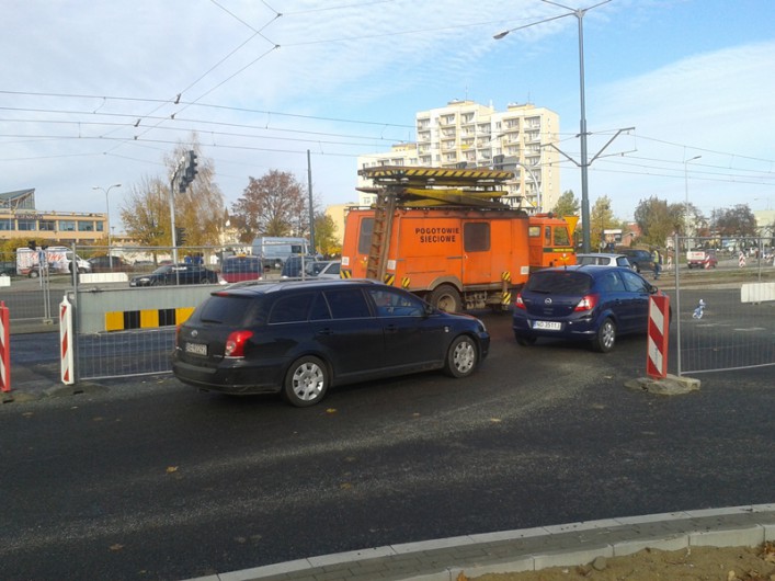 Przedłużają się prace na niebezpiecznym skrzyżowaniu
