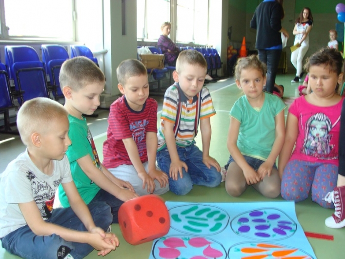 Przedszkolaki z Koziołkiem Matołkiem w SP 11
