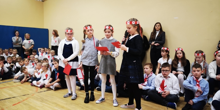 Przegląd Pieśni Patriotycznych w SP nr 21