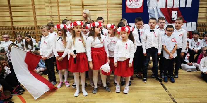 Przegląd Pieśni Patriotycznych w SP nr 21