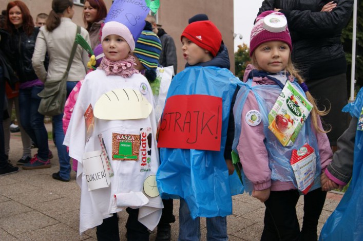 Przeszedł marsz dzieci, by żywność nie trafiała do śmieci