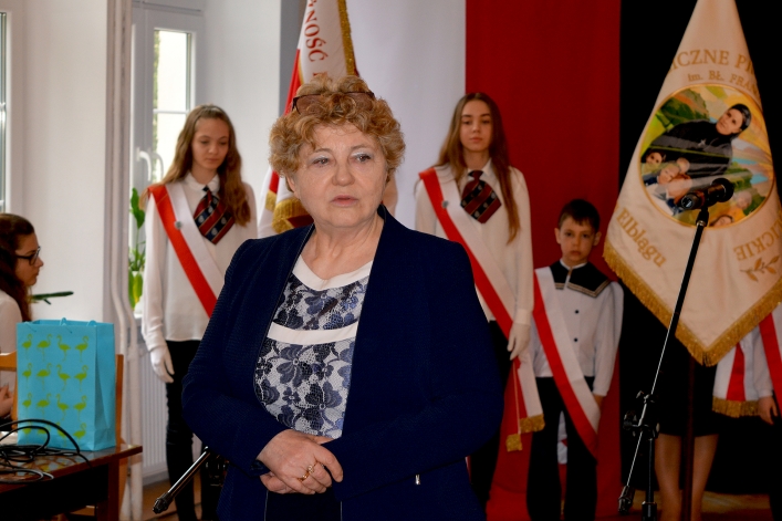 Przy zespole Szkół Pijarskich posadzono Dąb Pamięci (+ zdjęcia)