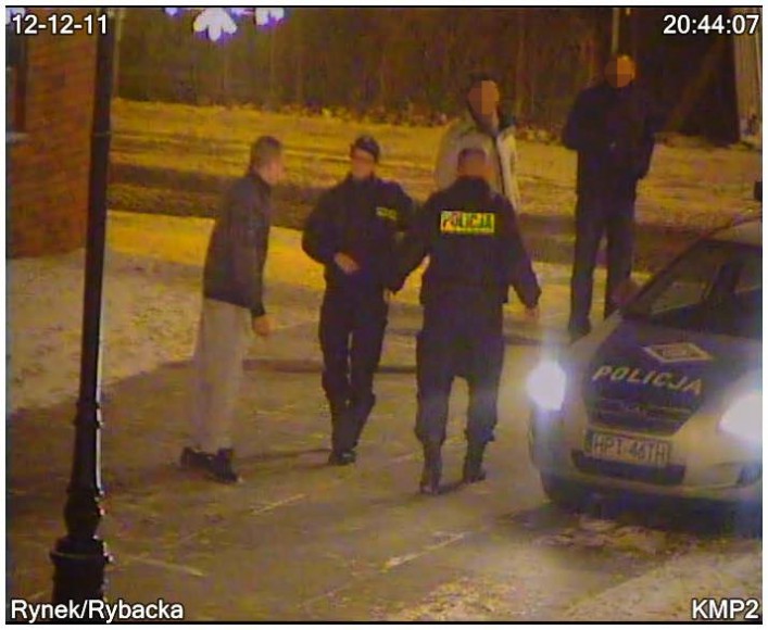 Przyłapany na gorącym uczynku. Wandal zatrzymany dzięki kamerze monitoringu.