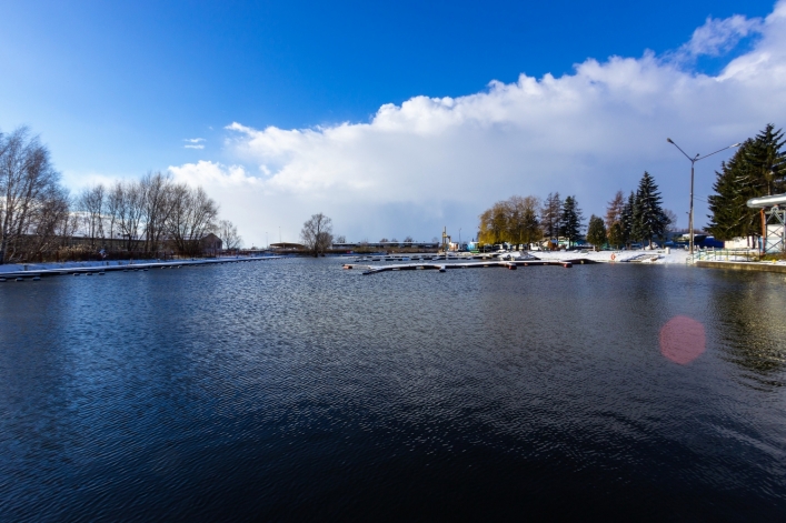 Przystań przy ul. Portowej niszczeje. PO domaga się reakcji (+foto)