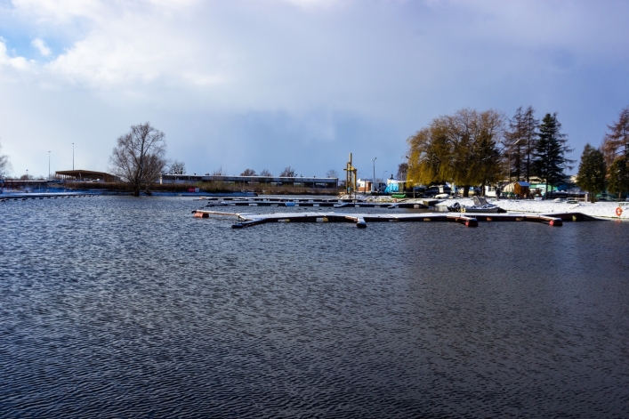 Przystań przy ul. Portowej niszczeje. PO domaga się reakcji (+foto)