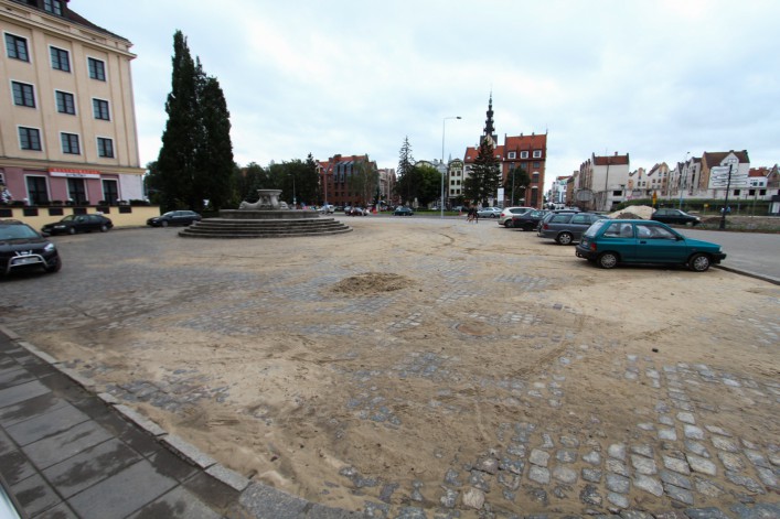 Remont Placu Słowiańskiego zakończony. Parking dostępny dla kierowców