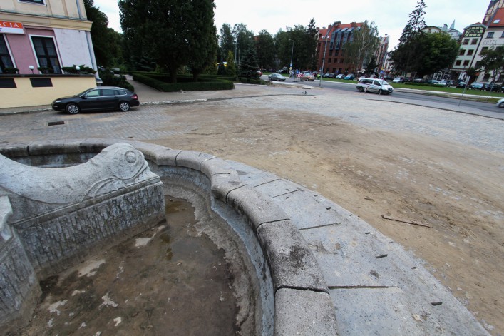 Remont Placu Słowiańskiego zakończony. Parking dostępny dla kierowców