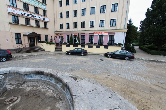 Remont Placu Słowiańskiego zakończony. Parking dostępny dla kierowców