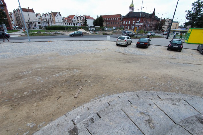 Remont Placu Słowiańskiego zakończony. Parking dostępny dla kierowców