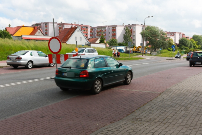 Remont wystartował, są utrudnienia. A kierowcy jeżdżą jak chcą