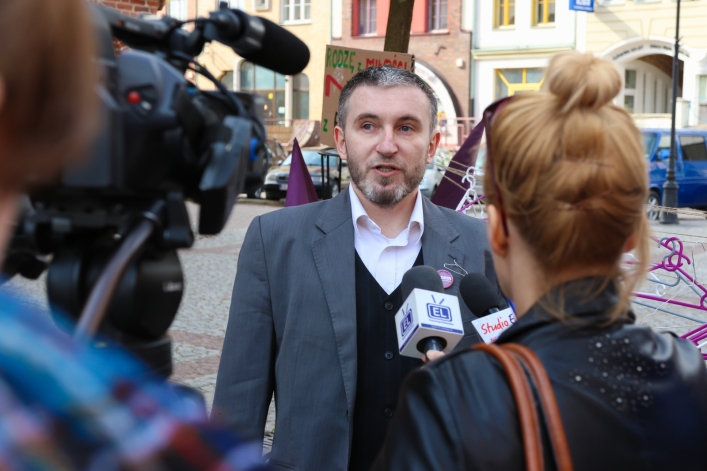 Rodzę z miłości – nie z przymusu