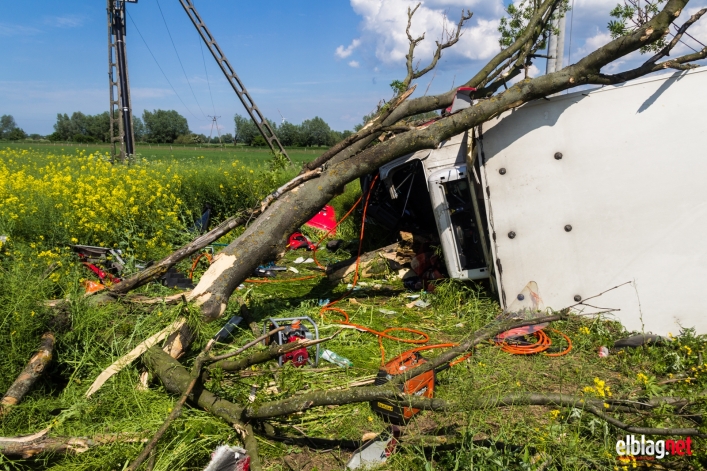 Wypadek ciężarówki na siódemce