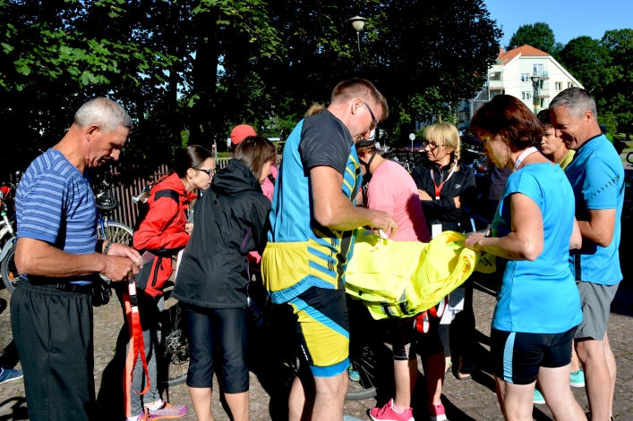 Rowerami z Elbląga na Jasną Górę wyruszyło ponad 100 pielgrzymów (+ zdjęcia)