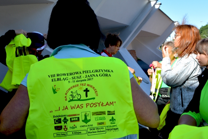 Rowerami z Elbląga na Jasną Górę wyruszyło ponad 100 pielgrzymów (+ zdjęcia)