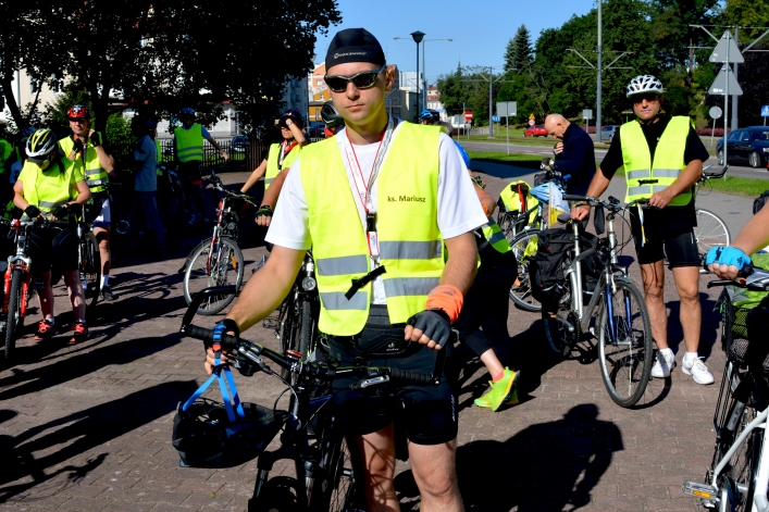 Rowerami z Elbląga na Jasną Górę wyruszyło ponad 100 pielgrzymów (+ zdjęcia)