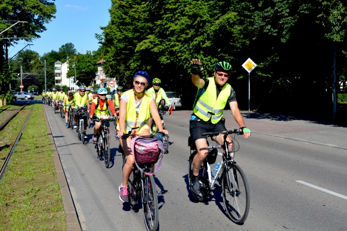Rowerami z Elbląga na Jasną Górę wyruszyło ponad 100 pielgrzymów (+ zdjęcia)